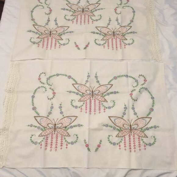 2 Vintage Hand Embroidered Pillow Cases Butterfly Floral w/Crochet Trim - Picture 3 of 10